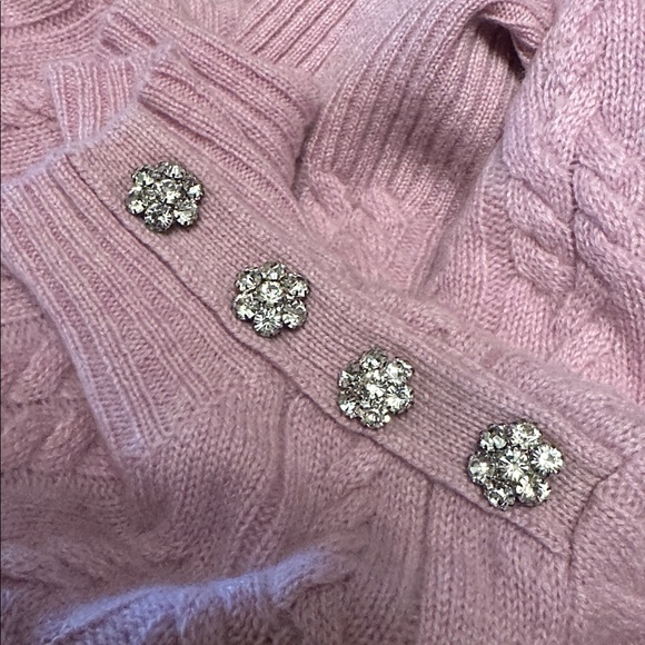 Cashmere Charter Club Luxury Crewneck Sweater (9) - Picture 4 of 9